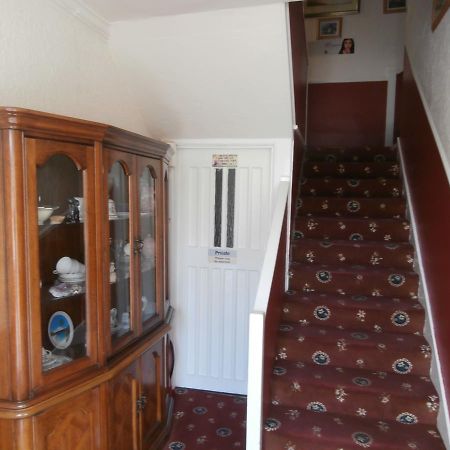 Monorene Guest House Галашилс Экстерьер фото