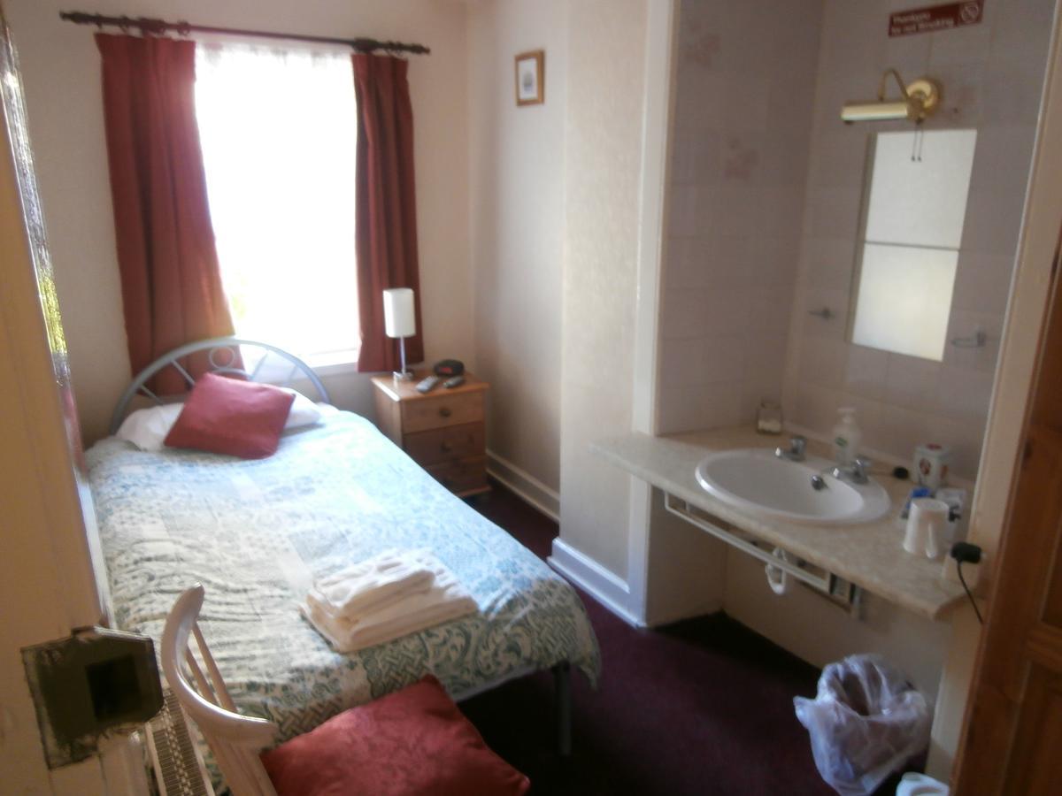 Monorene Guest House Галашилс Экстерьер фото