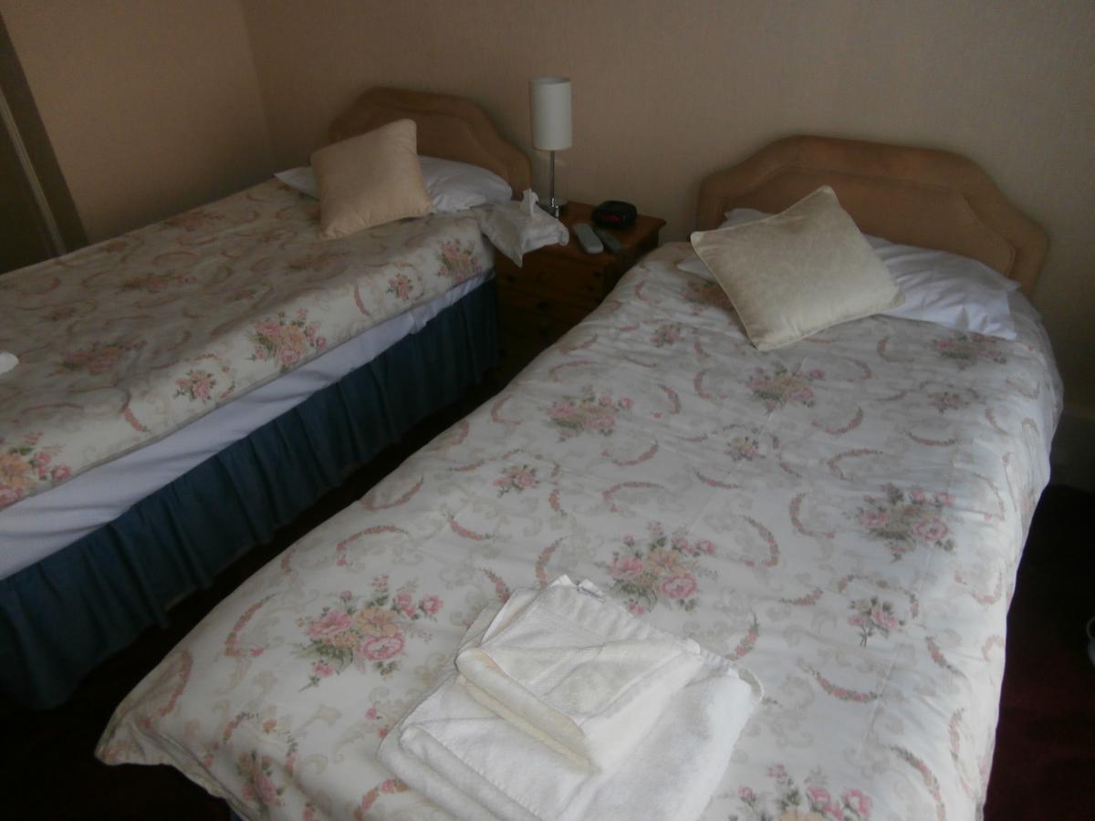 Monorene Guest House Галашилс Экстерьер фото