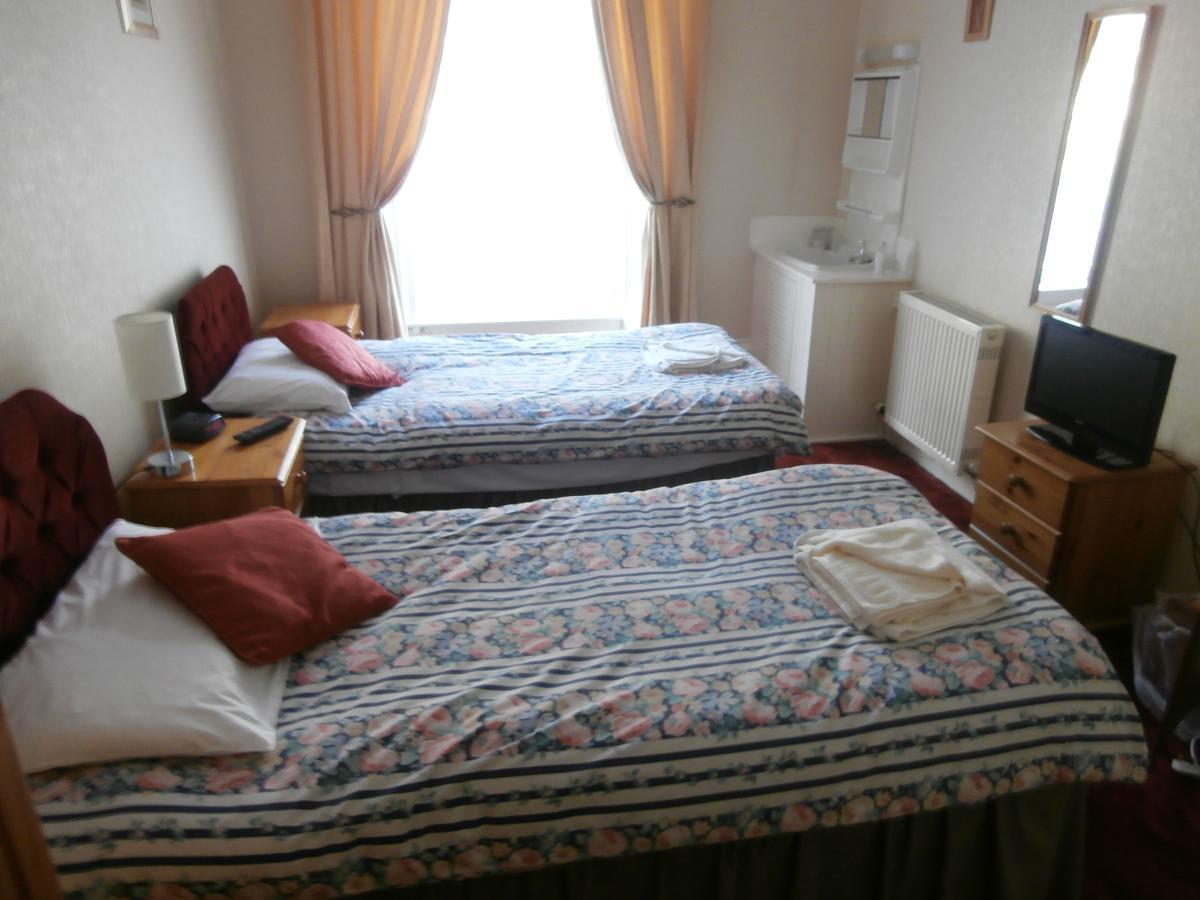 Monorene Guest House Галашилс Экстерьер фото