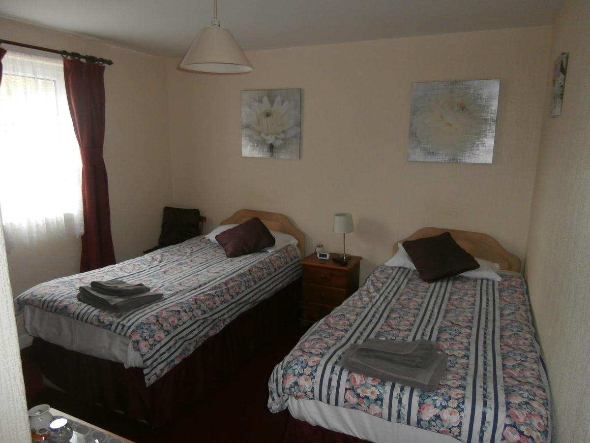 Monorene Guest House Галашилс Экстерьер фото