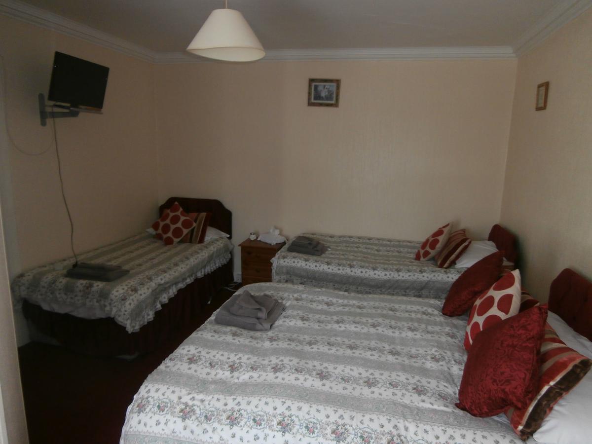 Monorene Guest House Галашилс Экстерьер фото